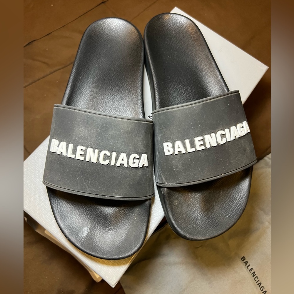 Balenciaga Black and White Rubber Slides size 42 (women’s 12)